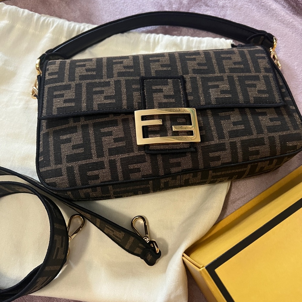 Fendi Baguette Jacquard FF fabric bag